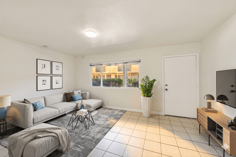 Floor plan for 2 beds, 1 bath, 800 sqft